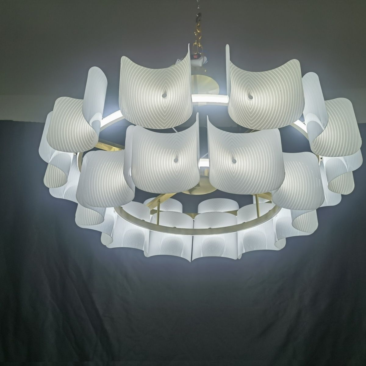 French-style light luxury cream chandelier